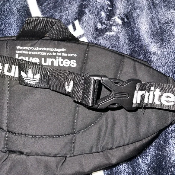 Adidas love unites belt bag ๐ - Picture 6 of 6